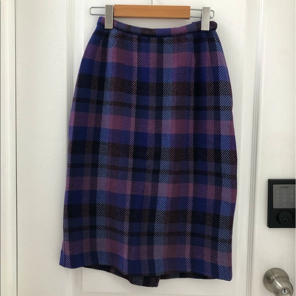 SOLD Vintage Skirt - Picture 1 of 6